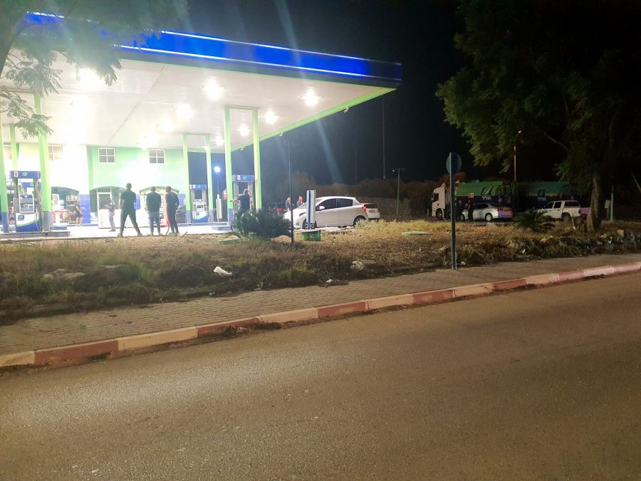 اصابة شابين من شفاعمرو اطلاق نار داخل محطة وقود الجليل